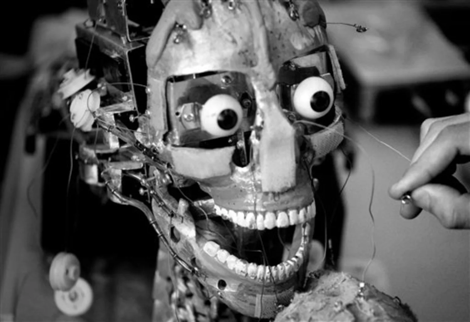 Prototype-era animatronic, still smiling